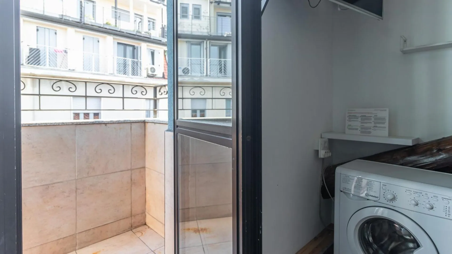 Italianway - Rosmini 11 B Apartment Milan Italy
